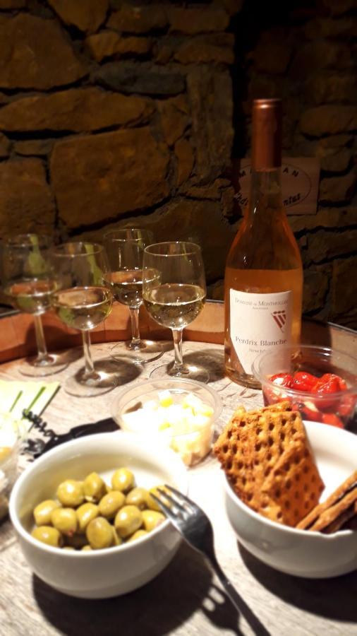 Charmante Maison Villageoise 5 Personnes Happyday Neuchatel Saint-Blaise Exteriér fotografie